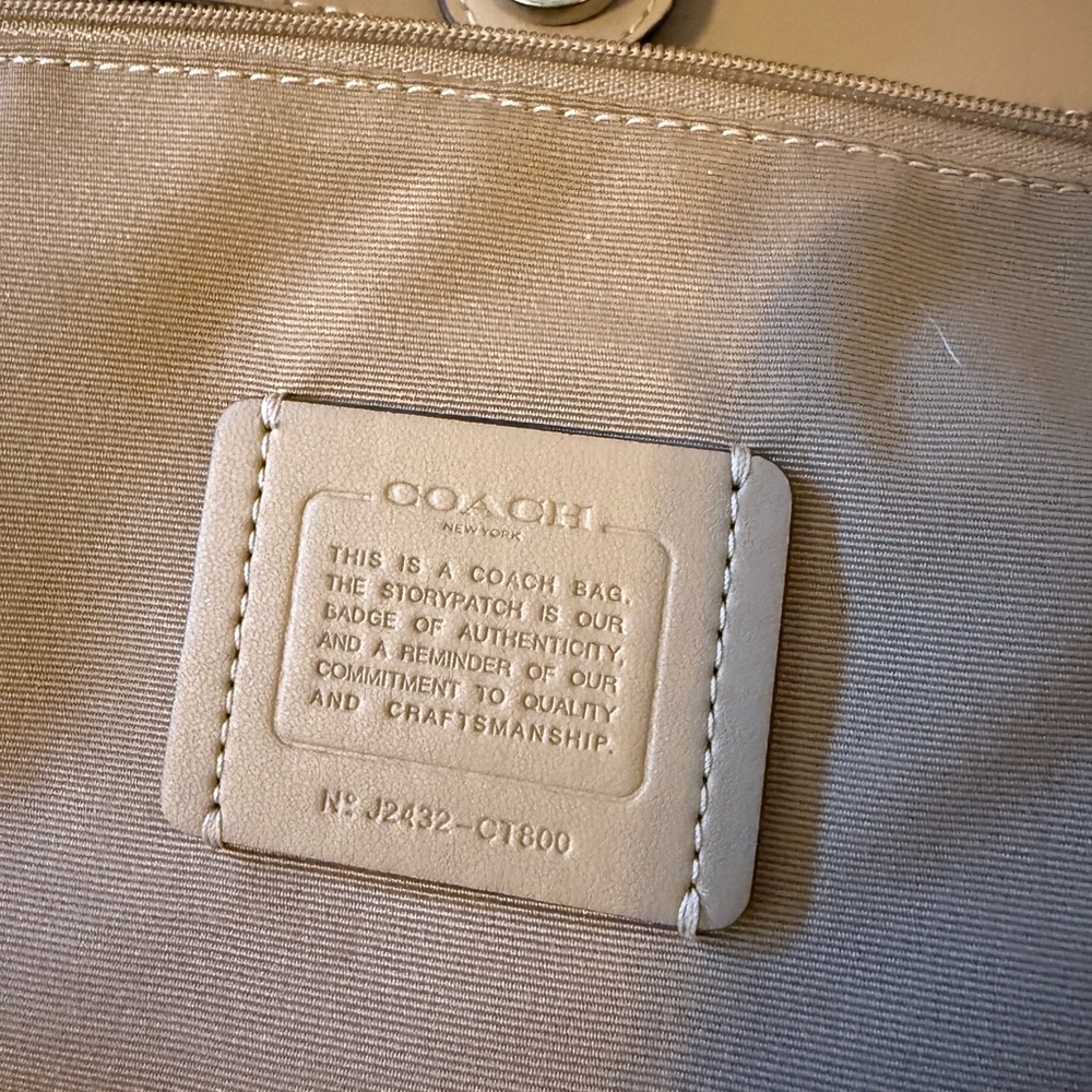 Coach Beige Signature Canvas Shoulder Bag - Picture 3 of 6